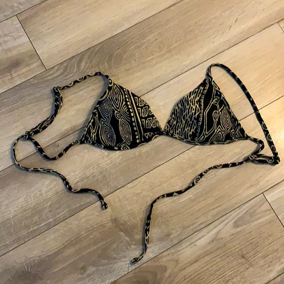 BECCA - Black and White Aztec Bikini - Picture 2 of 7